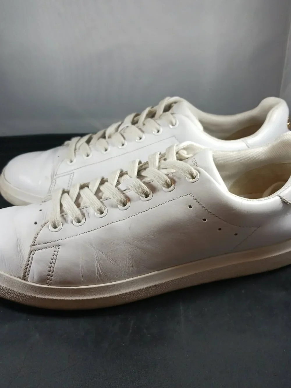 Tory Burch Women's White Sneaker size 9